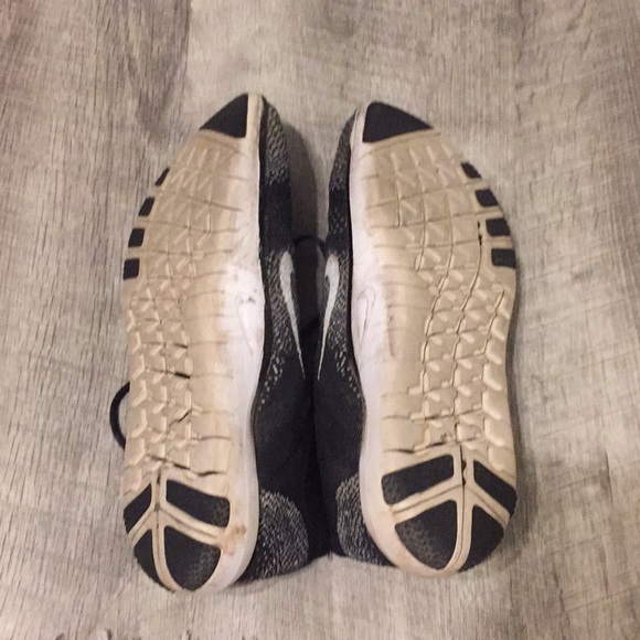 Nike Running shoes - Picture 3 of 4